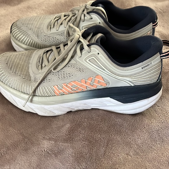Hoka One One Bondi size 10 - Picture 2 of 5